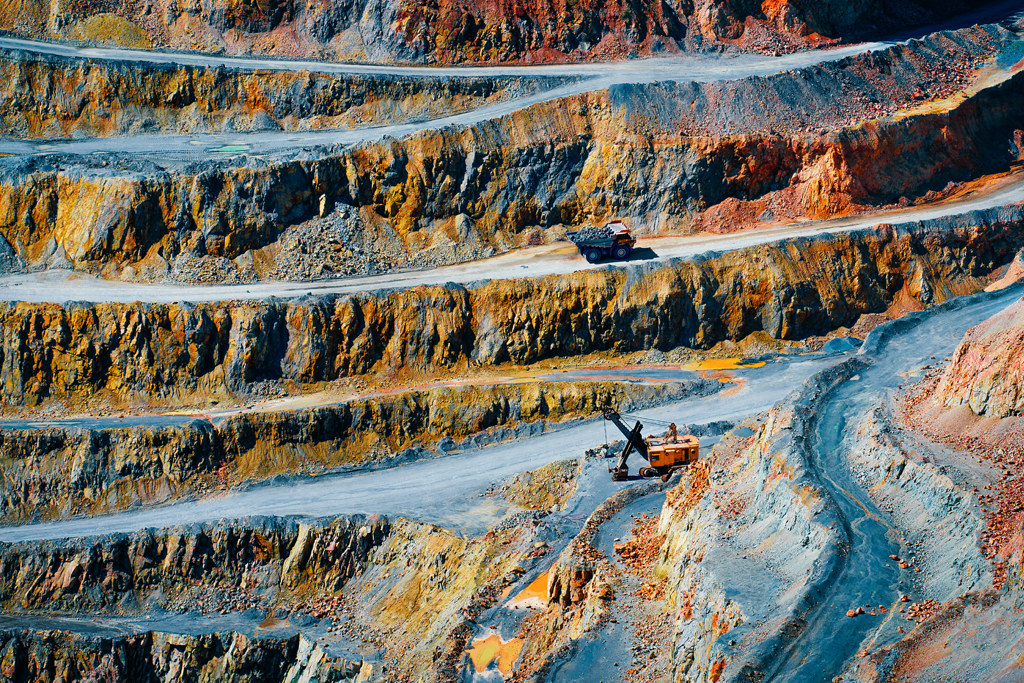 BRINGING BIG DATA UNDERGROUND